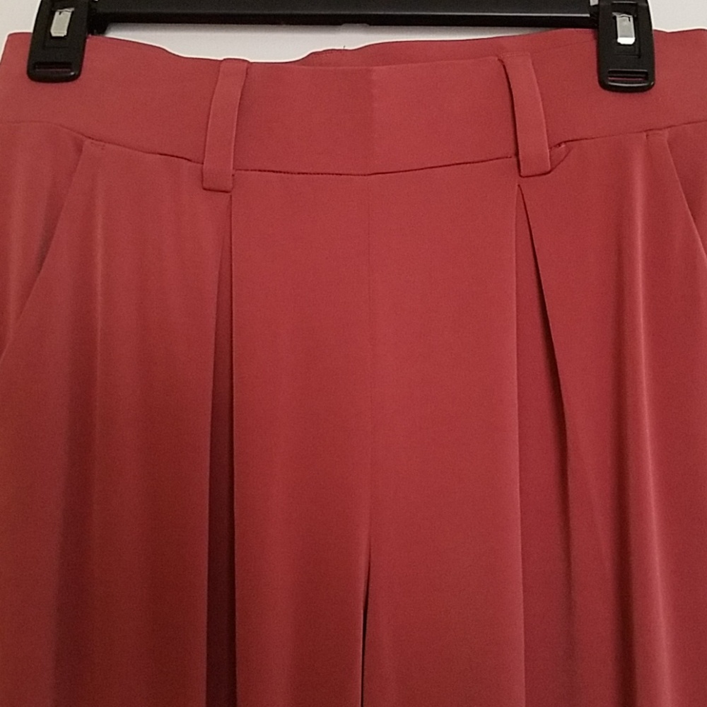 Express - Picture 2 of 7